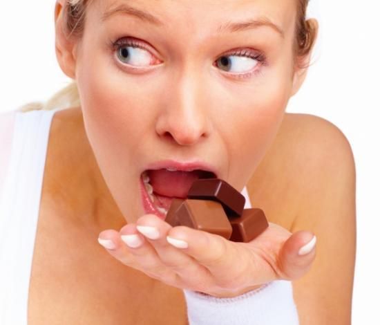 Mangiare cioccolato