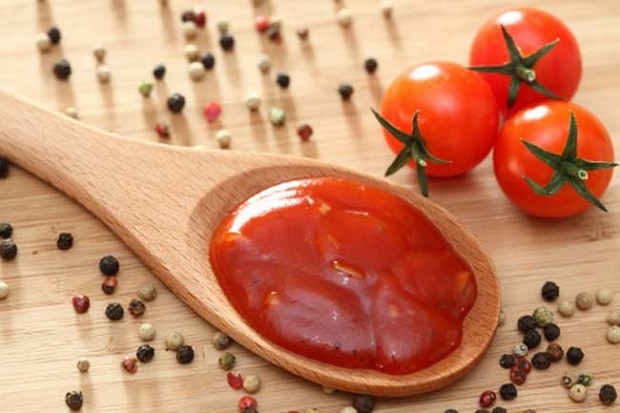 Ketchup fatto in casa: ricetta e usi