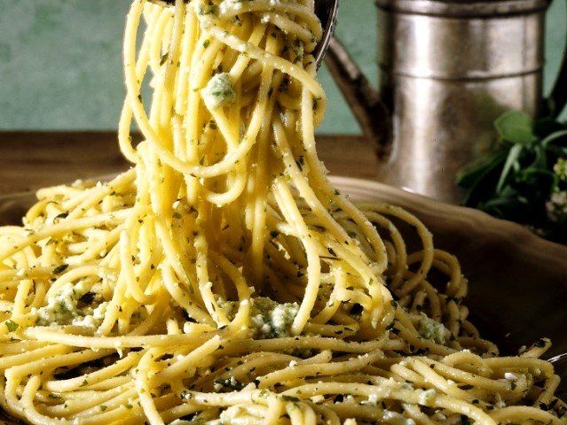 pasta alle erbe aromatiche