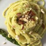 pasta con asparagi e mandorle