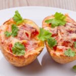 patate farcite con pomodoro e mozzarella