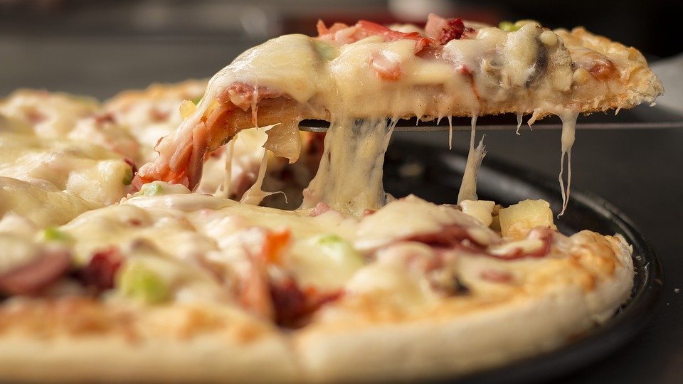 Come scegliere la migliore mozzarella per pizza