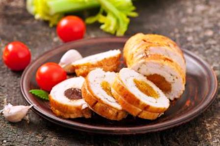 rotolo di pollo con frutta secca