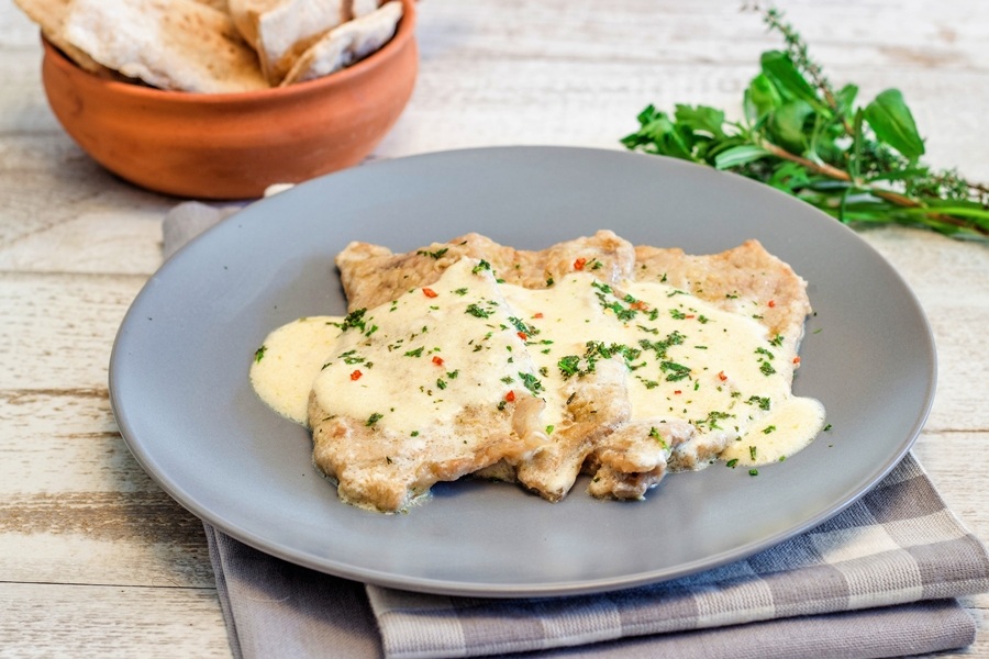 scaloppine con salsa di robiola