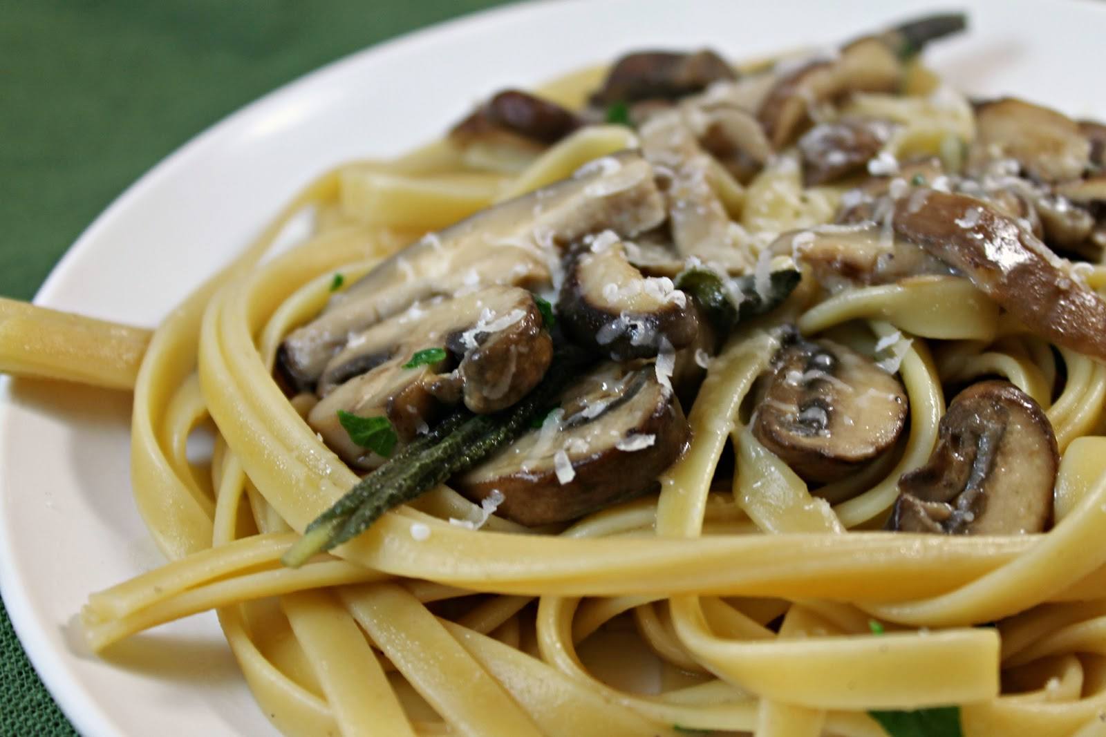 tagliolini funghi