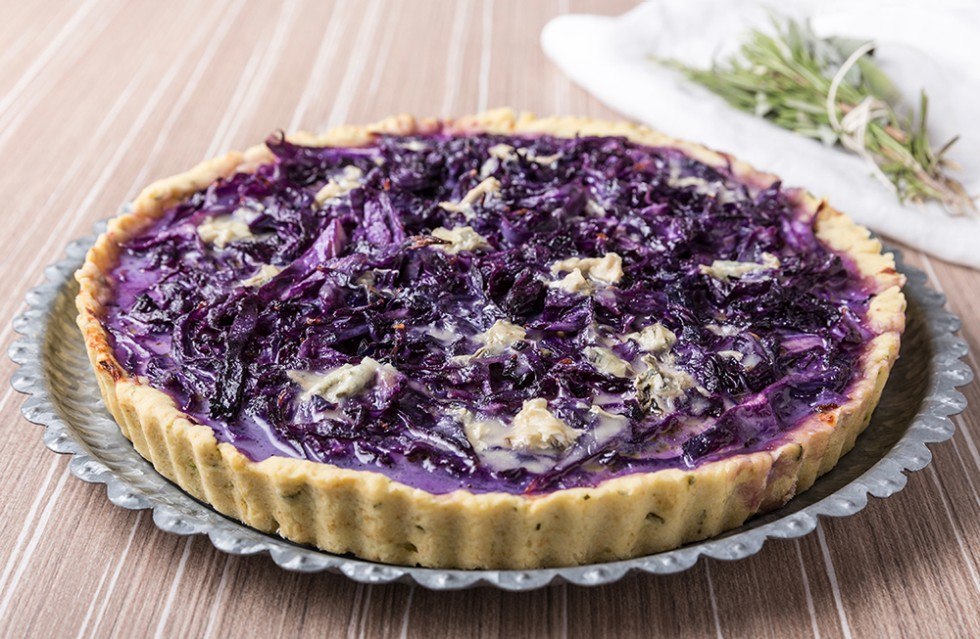 torta salata al cavolo viola e gorgonzola