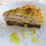 torta di pane pollo e crema di salsa mornay