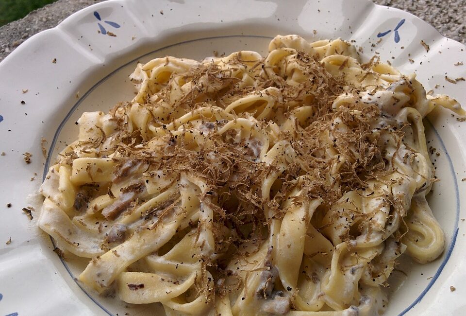 tagliolini al tartufo nero
