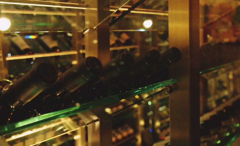 Migliore cantinetta vino da incasso: dimensioni, prezzi, offerte e come sceglierla