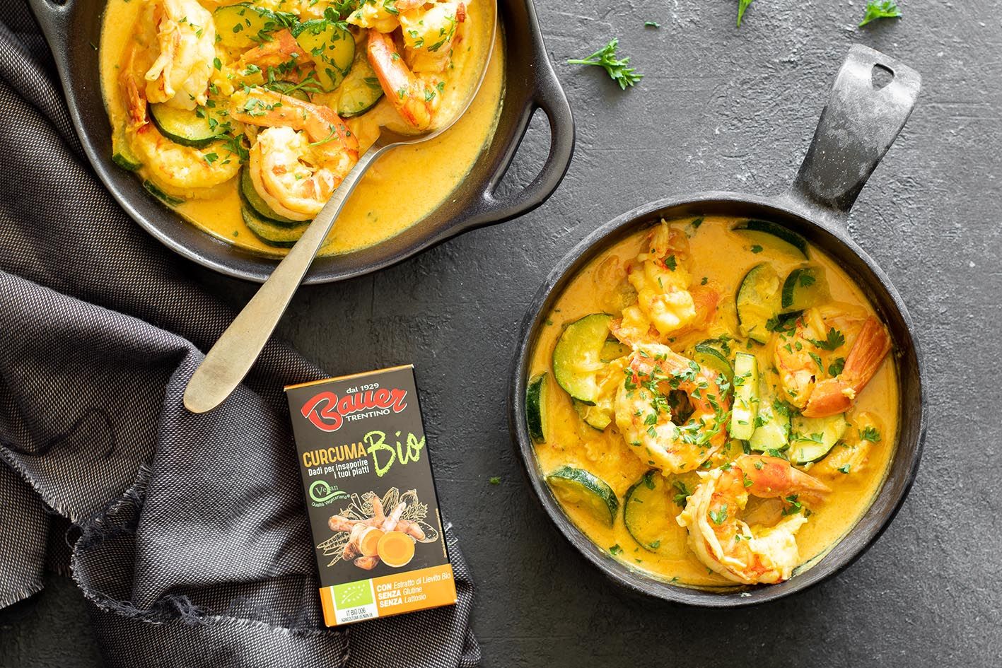 Code di gambero alla curcuma e cocco con Dado alla Curcuma Bio Bauer.