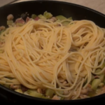 Pasta con zucchine e gamberetti