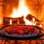 Migliori teglie per pizza: rotonde o rettangolari? In ferro blu, pietra o acciaio? Prezzo e come trovarle