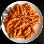 Salsa aurora: differenza tra salsa rosa e salsa aurora, ricetta e come si fa in casa
