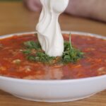 Come fare la panna acida: cos'è, ricetta, utilizzo e come si sostituisce
