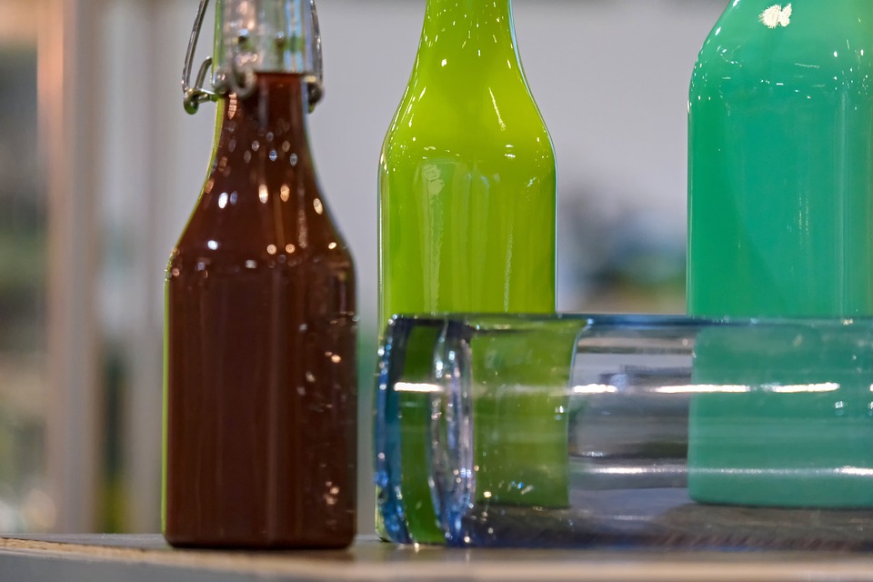 bottiglie di vetro per acqua per acqua