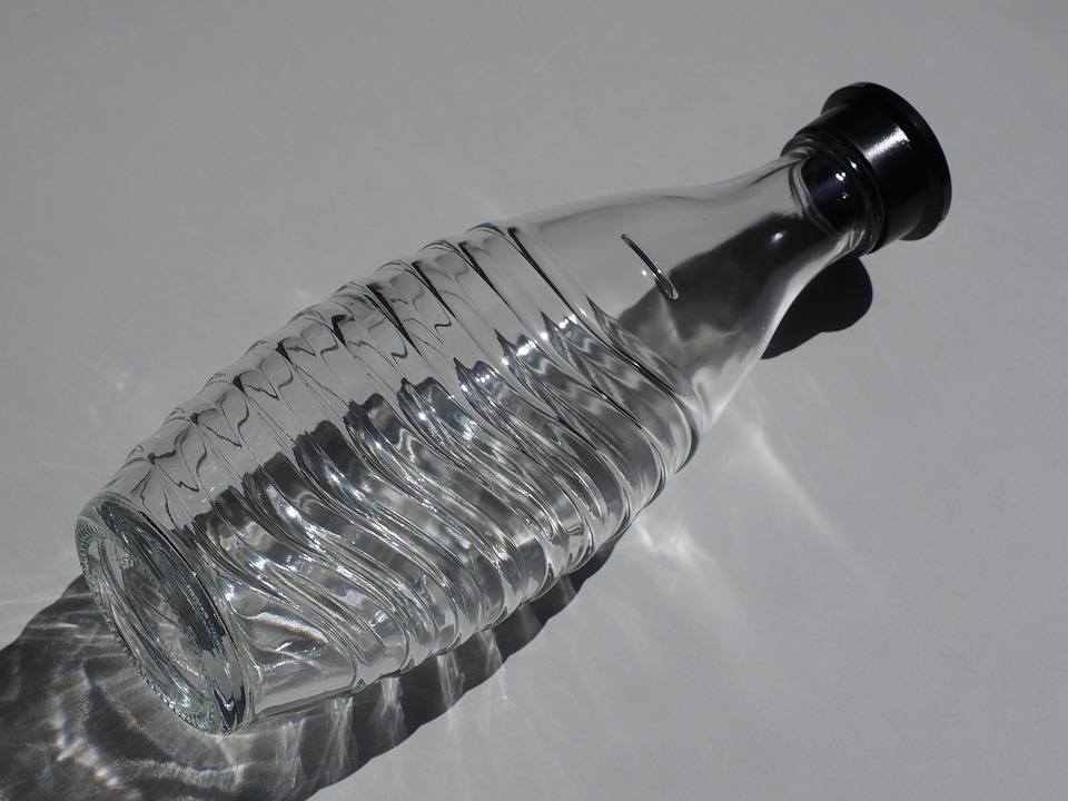 bottiglie di vetro per acqua