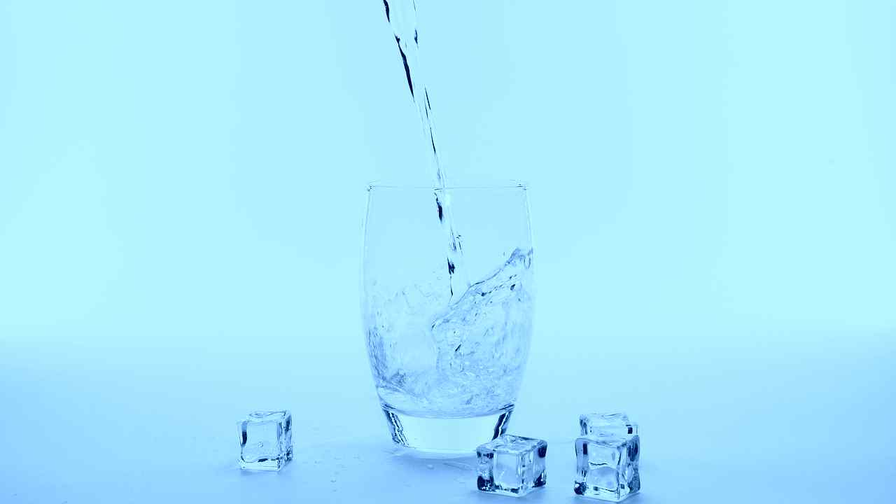 acqua ghiacciata