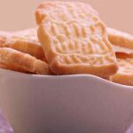 si possono mangiare i biscotti la sera